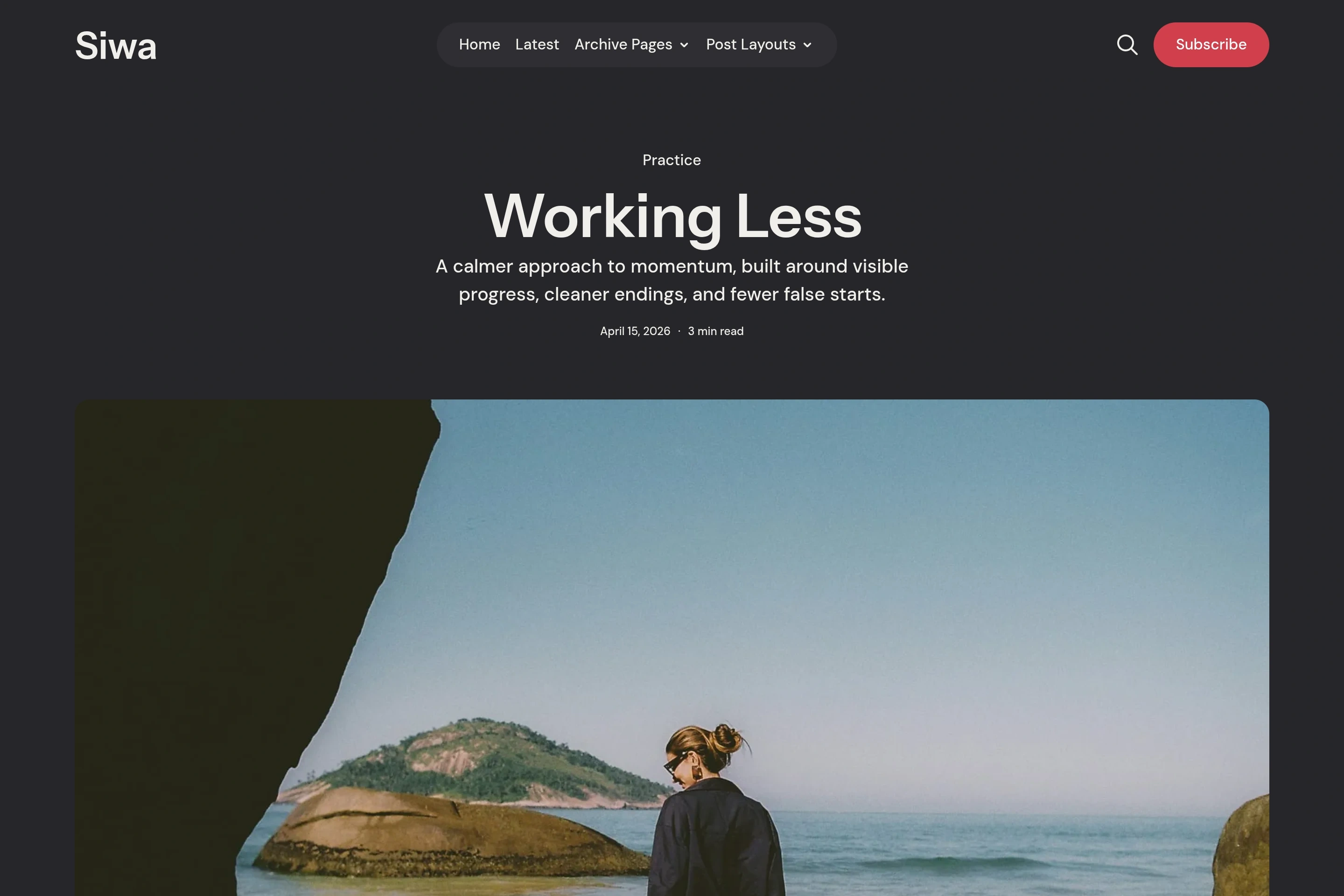 Siwa Default article opening with a centered title above the feature image